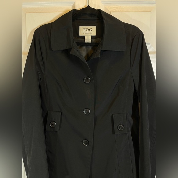 LONDON FOG Women's Long Sleeve Trench Rain
Coat Size Small - Picture 5 of 5